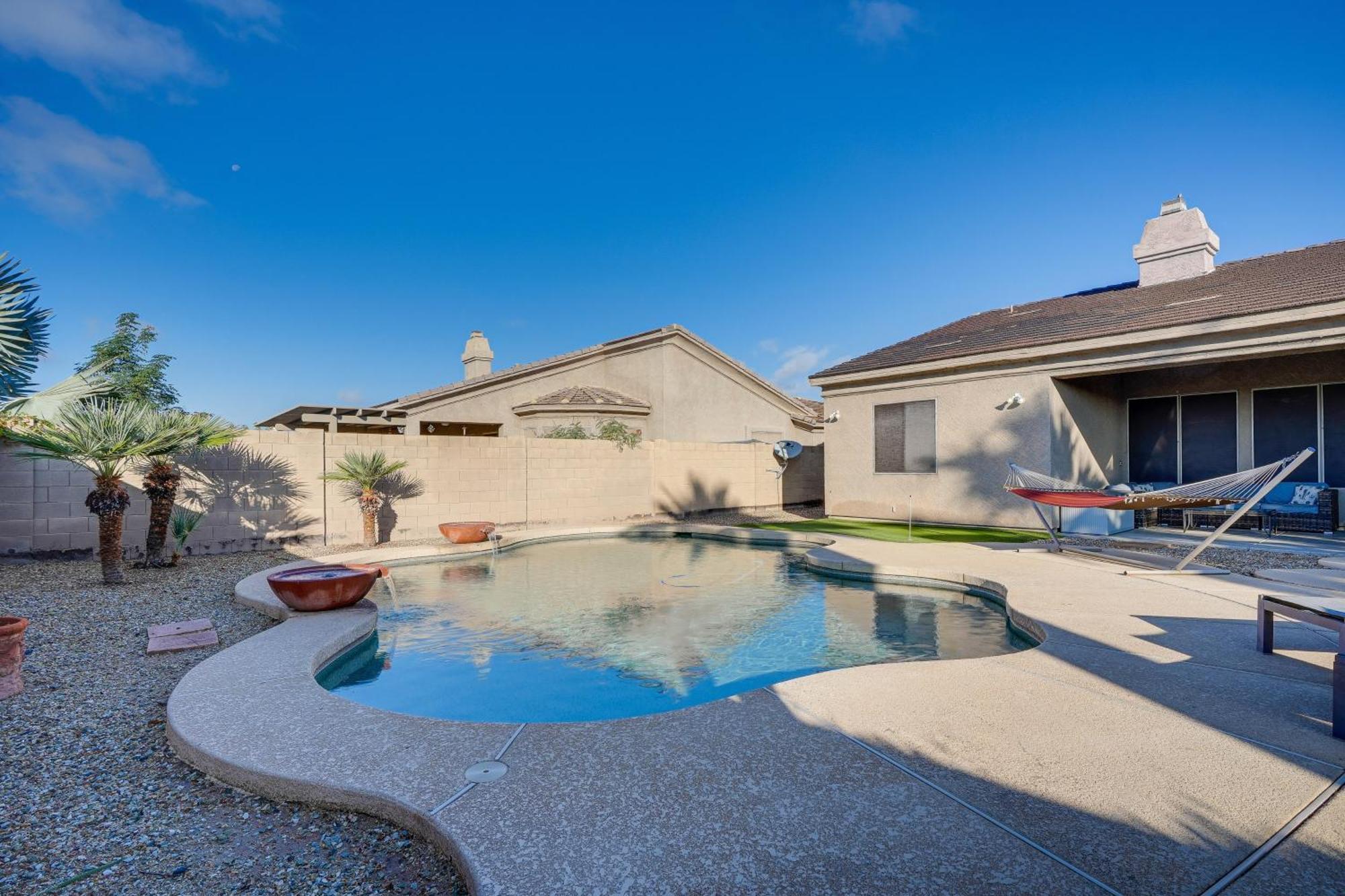 Goodyear Group Getaway With Pool And Putting Green Exterior foto